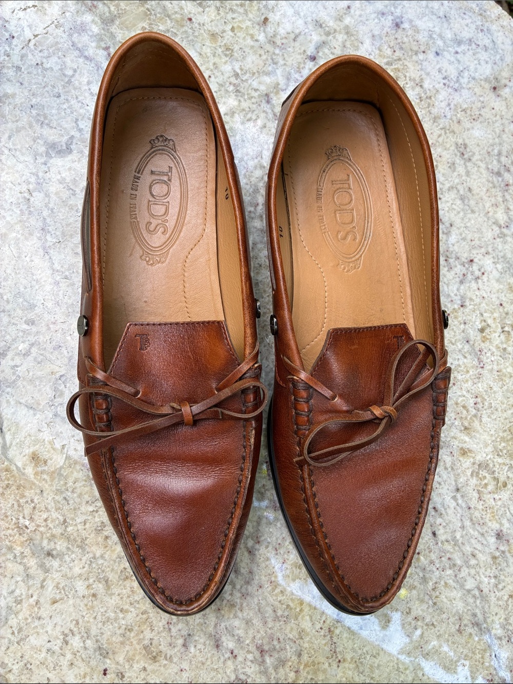 Tod's Cognac Leather Penny Loafers with Bow Detail